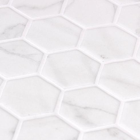     Hexagon XL glasmozaiek antislip carrara marmerlook venato wit mat 5 x 5 cm op matje per 0,49 m2
