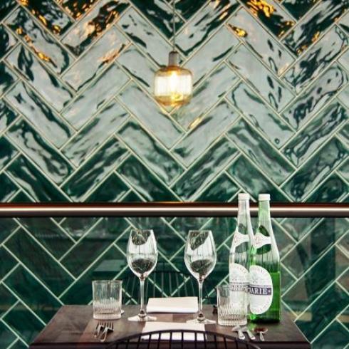     Half tile donkergroen victorian green 7,5 x 30 cm visgraat
