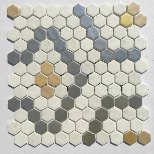     hexagon goud wit grijs patroon glas mozaïek 2,7 x 3 cm op matje per m2
