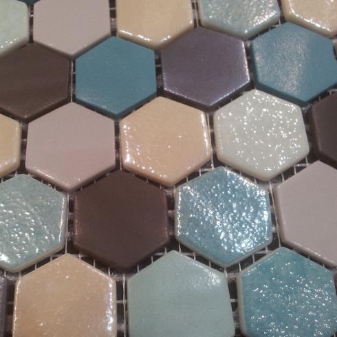     hexagon turquoise mix mozaïek 2,7 x 3 cm op matje per m2
