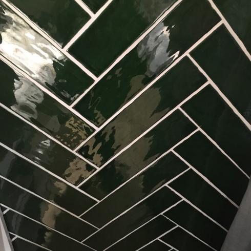     Half tile donkergroen victorian green 7,5 x 30 cm visgraat
